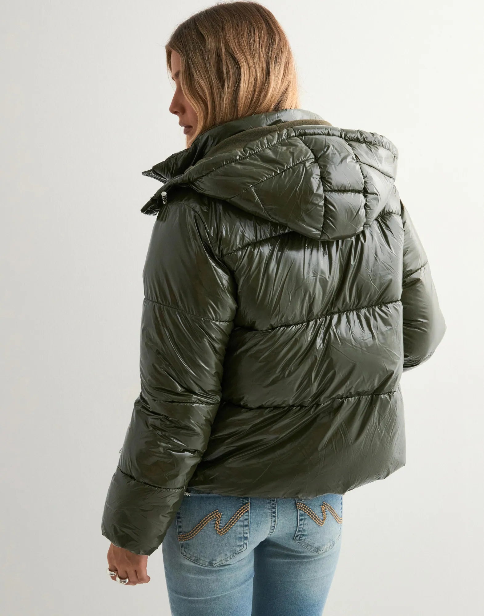 Noemi Puffer Jacke mit Kapuze