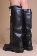 Narelle Chunky Boots mit Schloss detail
