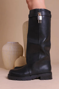 Narelle Chunky Boots mit Schloss detail