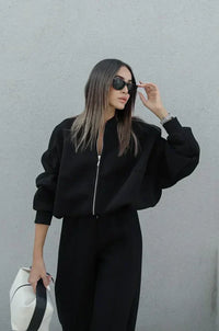 Straight fit essential